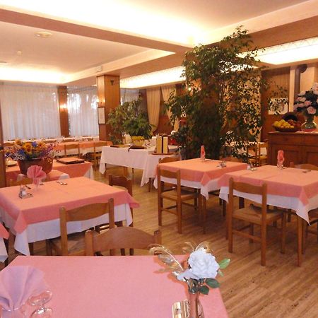 Albergo Ristorante Cima I Pra' Ponte nellʼAlpi Zewnętrze zdjęcie