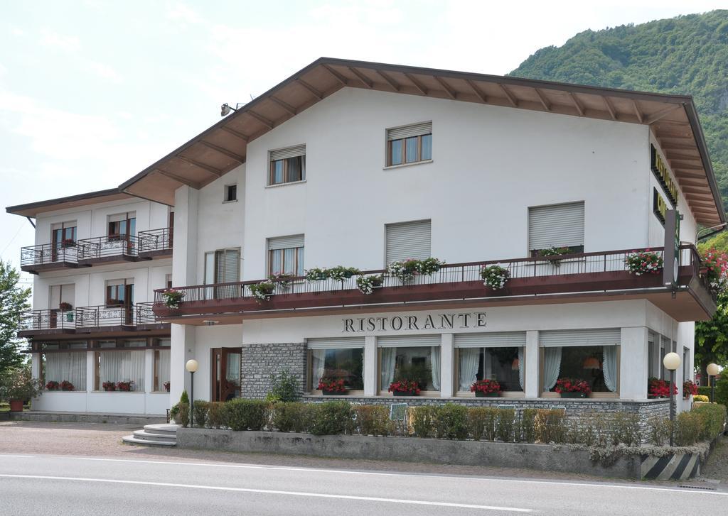 Albergo Ristorante Cima I Pra' Ponte nellʼAlpi Zewnętrze zdjęcie