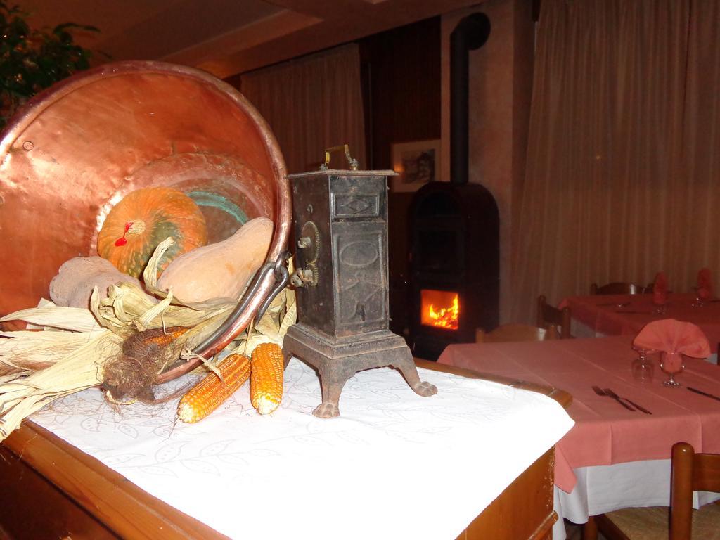 Albergo Ristorante Cima I Pra' Ponte nellʼAlpi Zewnętrze zdjęcie